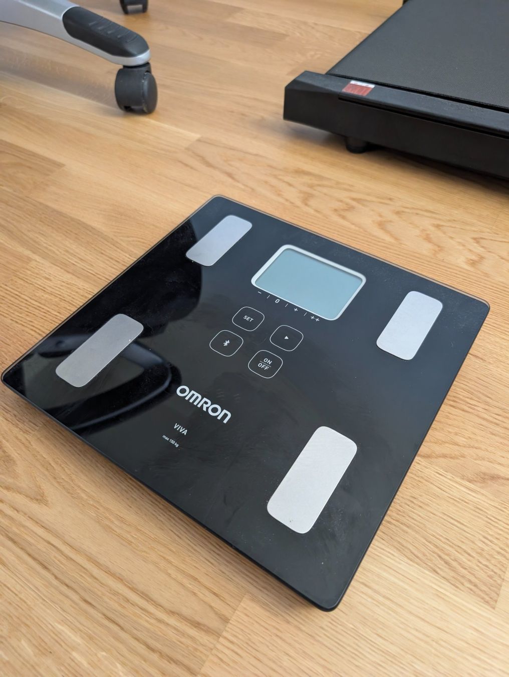 Omron VIVA Smart Body Composition Scale–Bluetooth / Body Fat (D ...