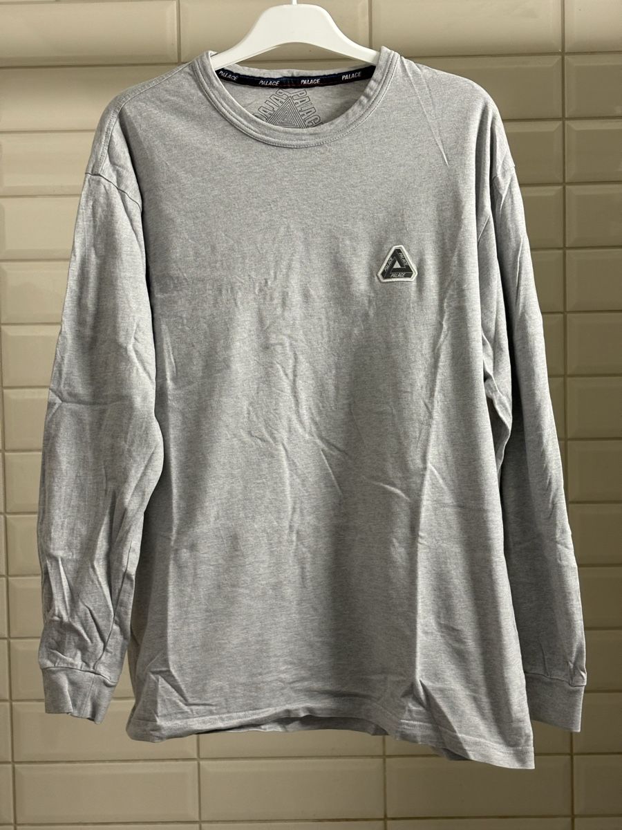 Palace T-shirt: Palace Langarmshirt Grau Grösse L  – Usato da Regensdorf venduto da k0nkret