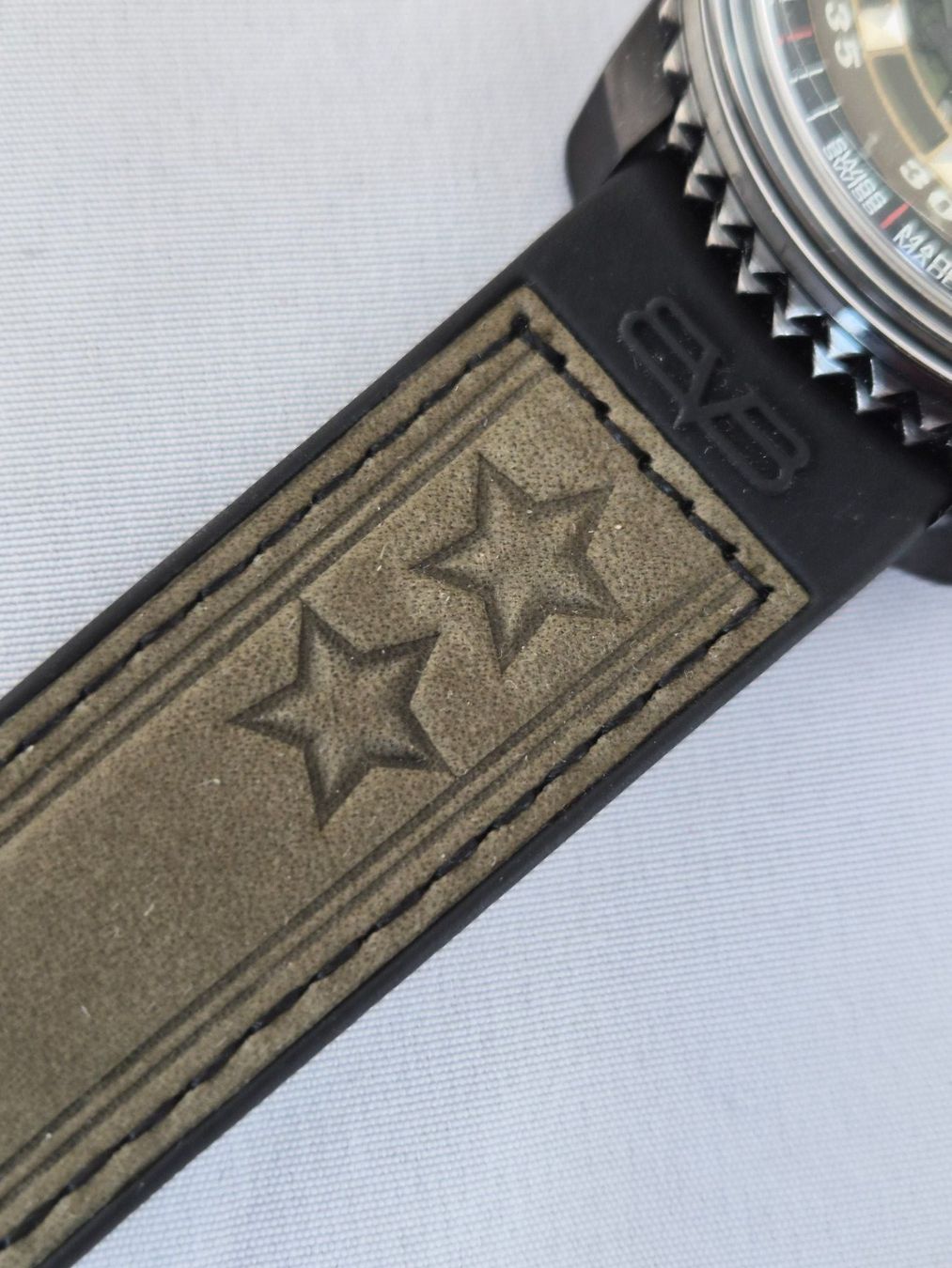 Bomberg Orologi: BOMBERG BB-01 Automatic Military Bulldog 43mm – Nuovo (secondo la descrizione) da Chabrey venduto da Horology 3