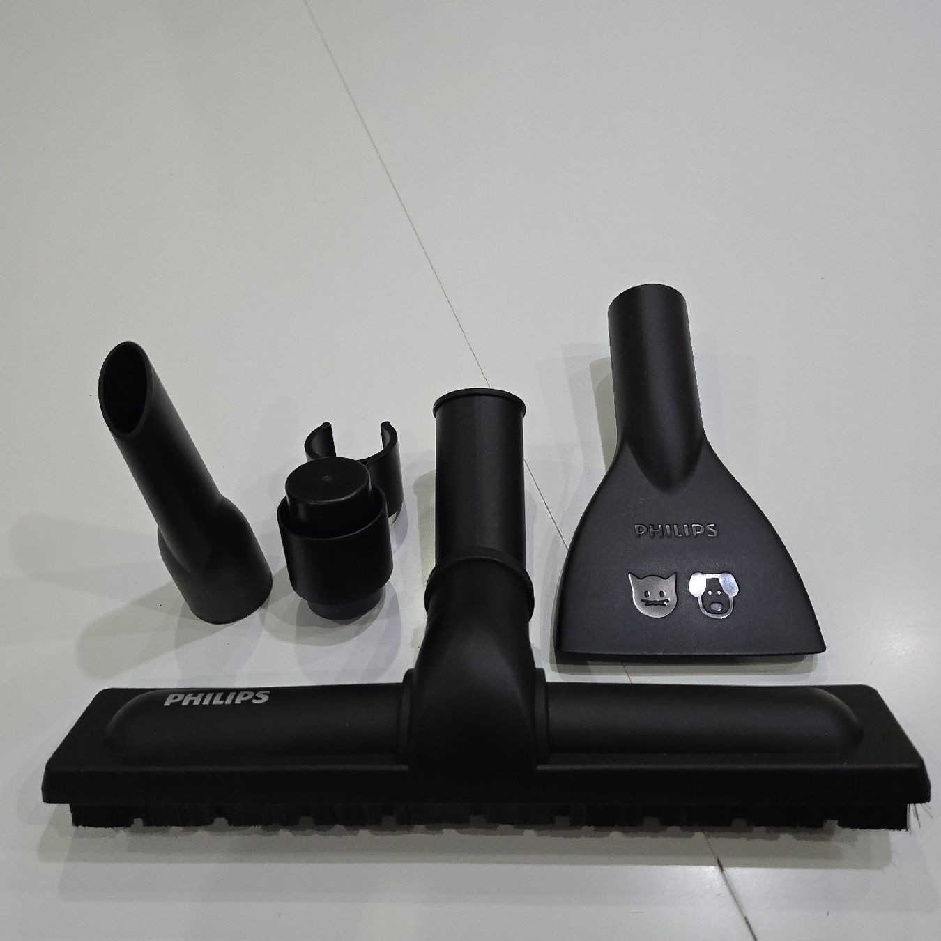 Altro per la casa: Staubsaugerdüse Set PHILIPS – Nuovo (secondo la descrizione) da Steffisburg venduto da nico232323