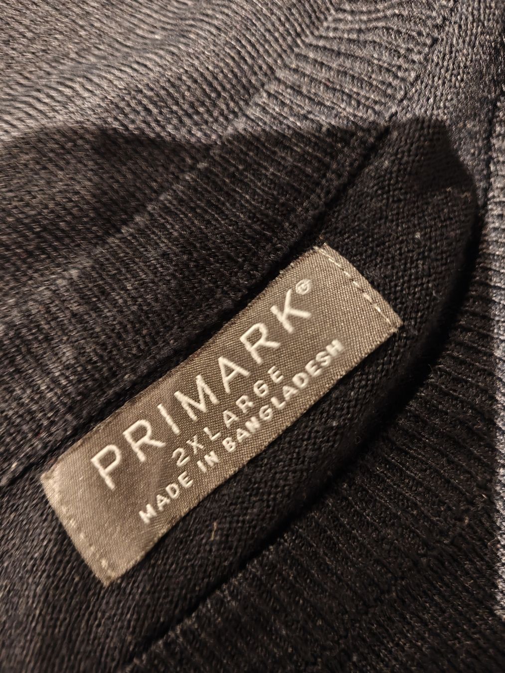 Pulls & Sweat-shirts: Herrenpullover Primark Gr. 2XL Schwarz/Weiß Pullover langarm – D'occasion à Basel par ukhtyy 3