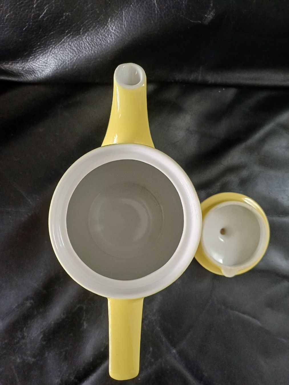 Caraffe: Gelbe Kaffekanne, Vintage Rössler – Usato da Ebersecken venduto da Napf08 2