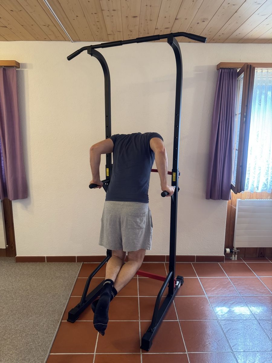 Hometrainer: Klimmzugstange und Dip-Station – Usato da Innertkirchen venduto da cla_cs8v 1