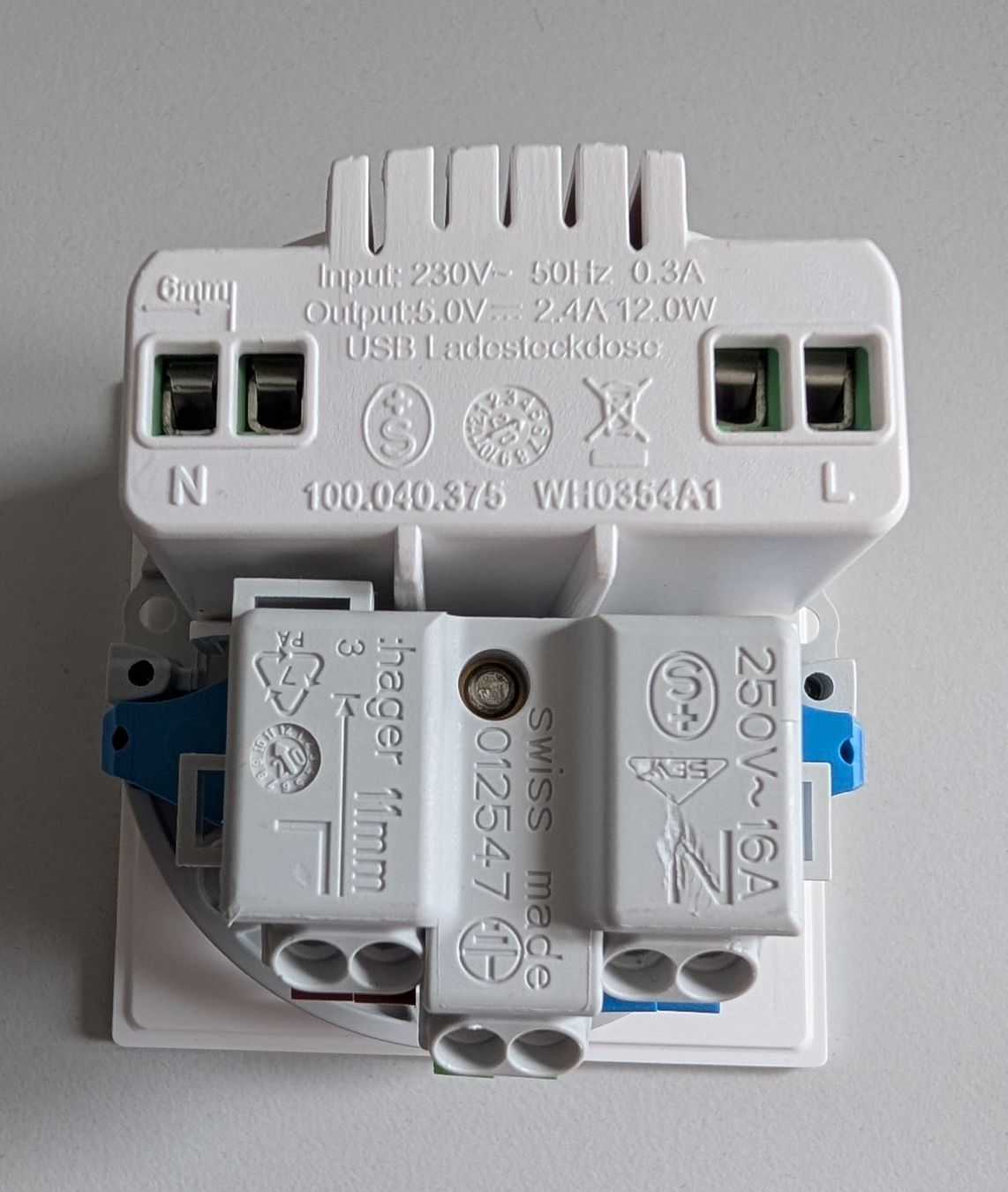 Hager Spine: Steckdose 2×USB & T13 kallysto – Usato da Selzach venduto da Dsi1 1