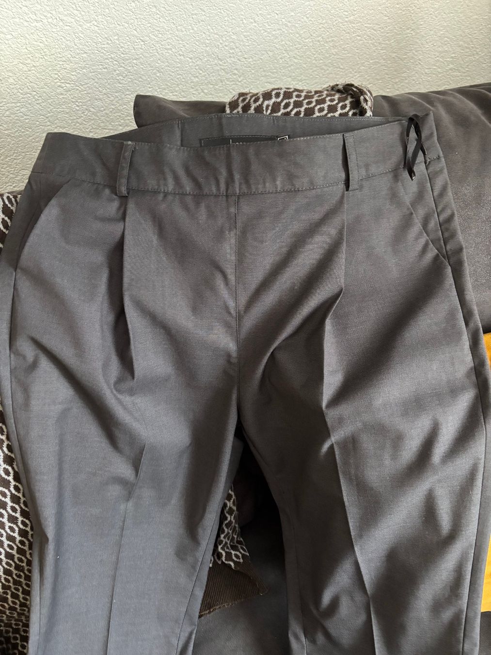Hosen: JUNONA Stoffhose neuwertig – Neu (gemäss Beschreibung) aus Merishausen von yourdream