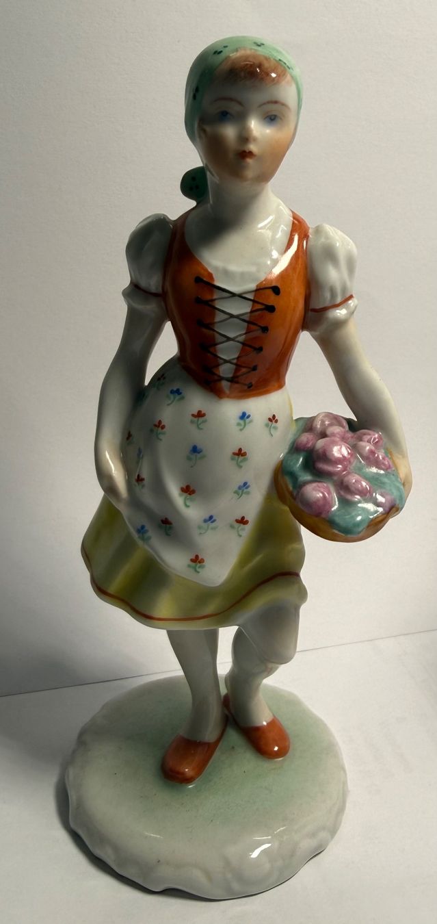 Herend Figuren: 3 Herend Objekte 2 Figuren und 1 Vase – Gebraucht aus Zürich von raro-quasi-2026 5