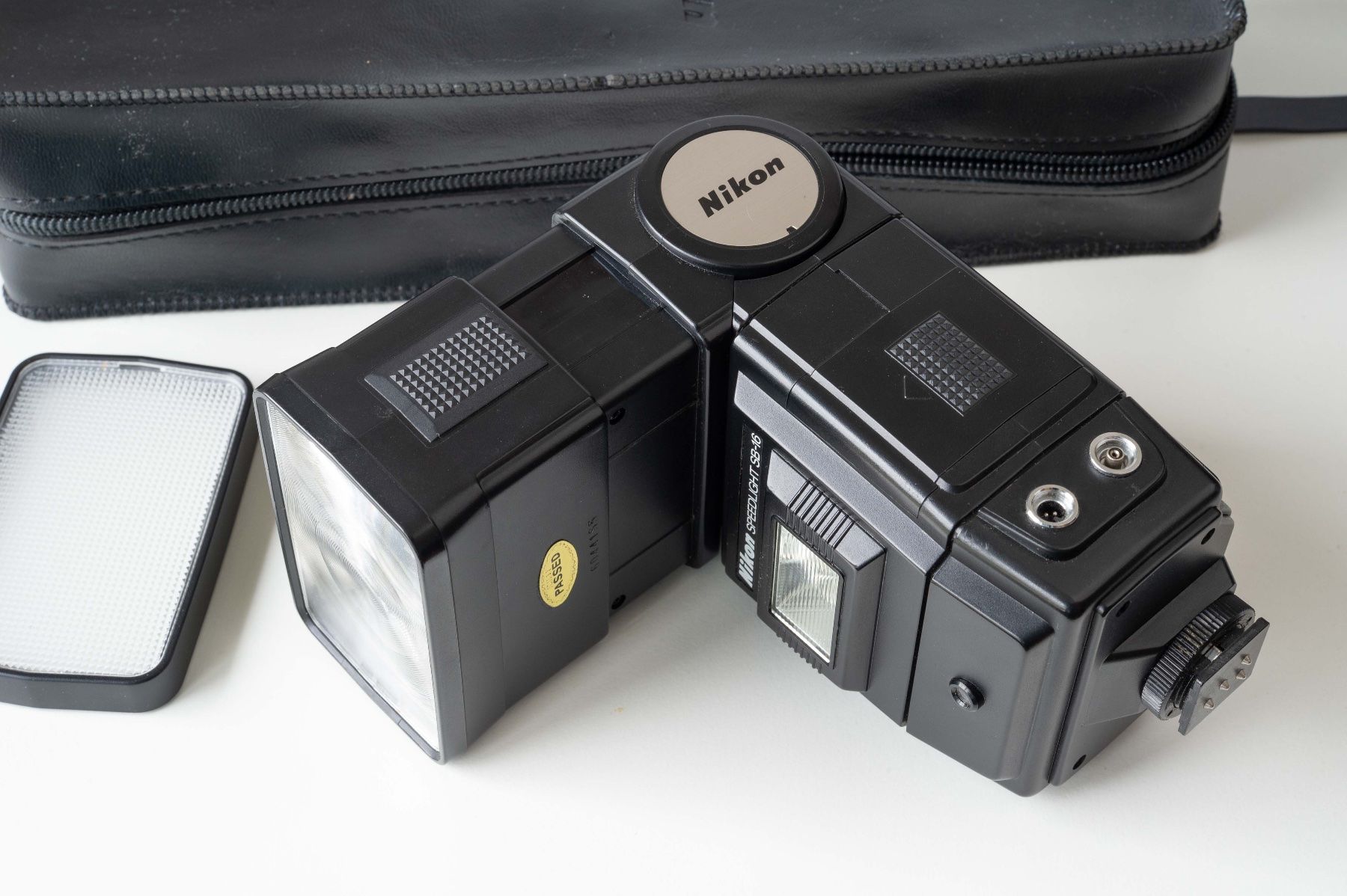Nikon Blitze: Nikon SB-16 Blitz (inkl. WW-Diffusor, Tasche & Manual) – Gebraucht aus Schwerzenbach von floridan 3