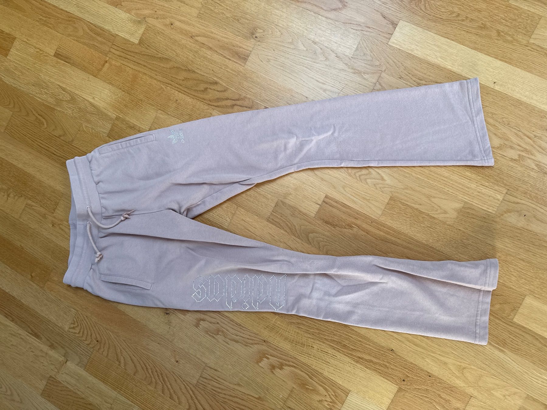 Adidas Hosen: Adidas Damen Hose – Neu (gemäss Beschreibung) aus Wallisellen von MoPo00