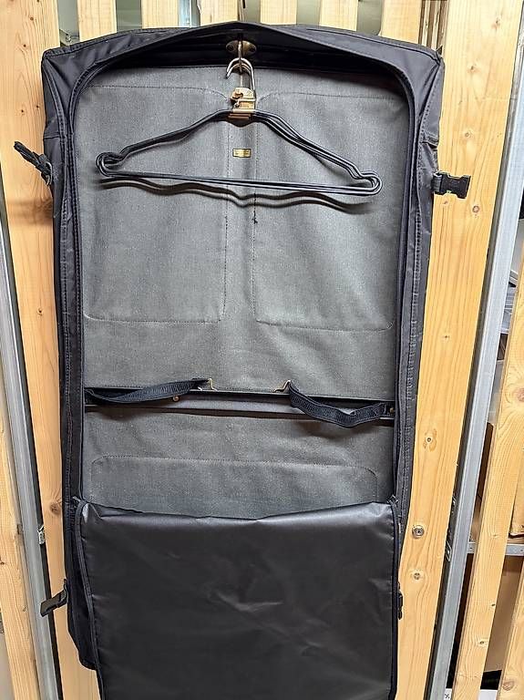 Valises de voyage: Maison Mollerus - Kleidersack – D'occasion à Dietikon par and_7kgs 1