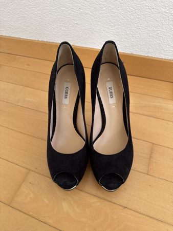 Guess Wildleder Pumps, schwarz, Gr. 36