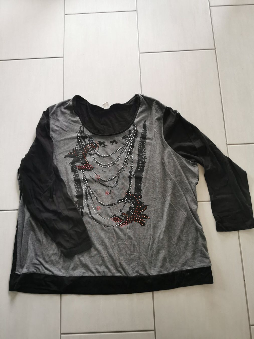 Maglioni & Felpe: Grau-schwarzer dünner Pulli, Gr. 52 – Nuovo (secondo la descrizione) da Malters venduto da Wahni81