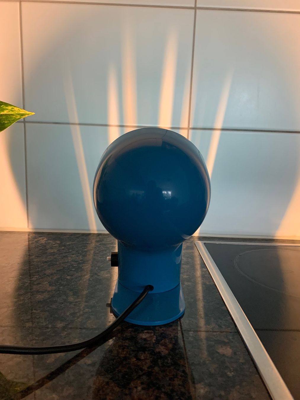 Lampen: Lampe de table Panda, Ambrogio Pozzi pour Harveiluce, 1970s – Gebraucht aus Nyon von Nicolas1897 1