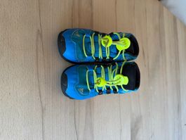 Tolle Adidas Kinder Wanderschuhe, Gr. 27