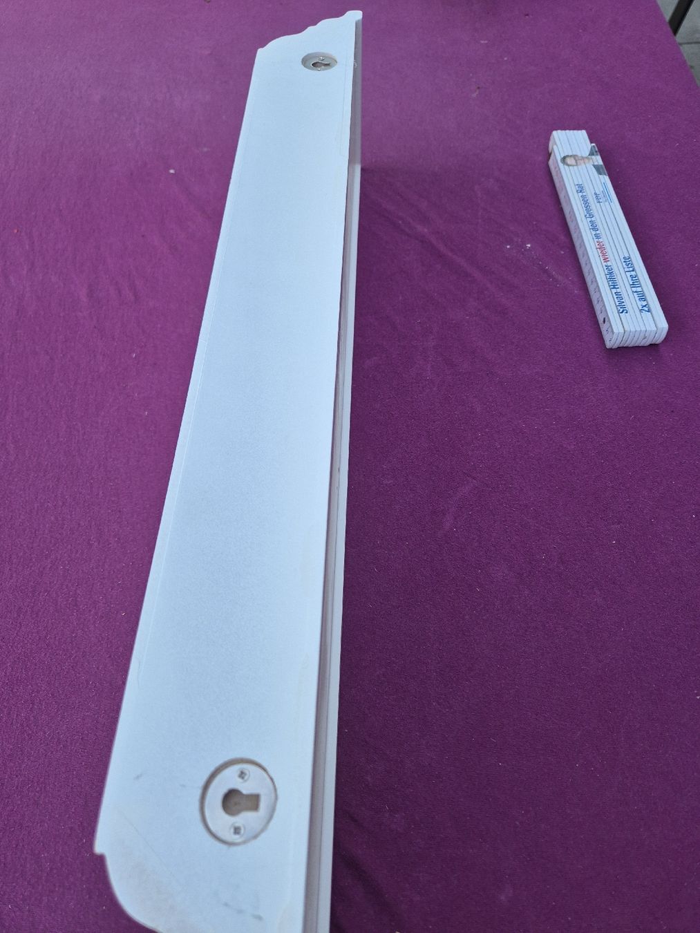 Scaffali: Wandregal weiss mit Stuckprofil  – Usato da Krauchthal venduto da SamsPuce 5