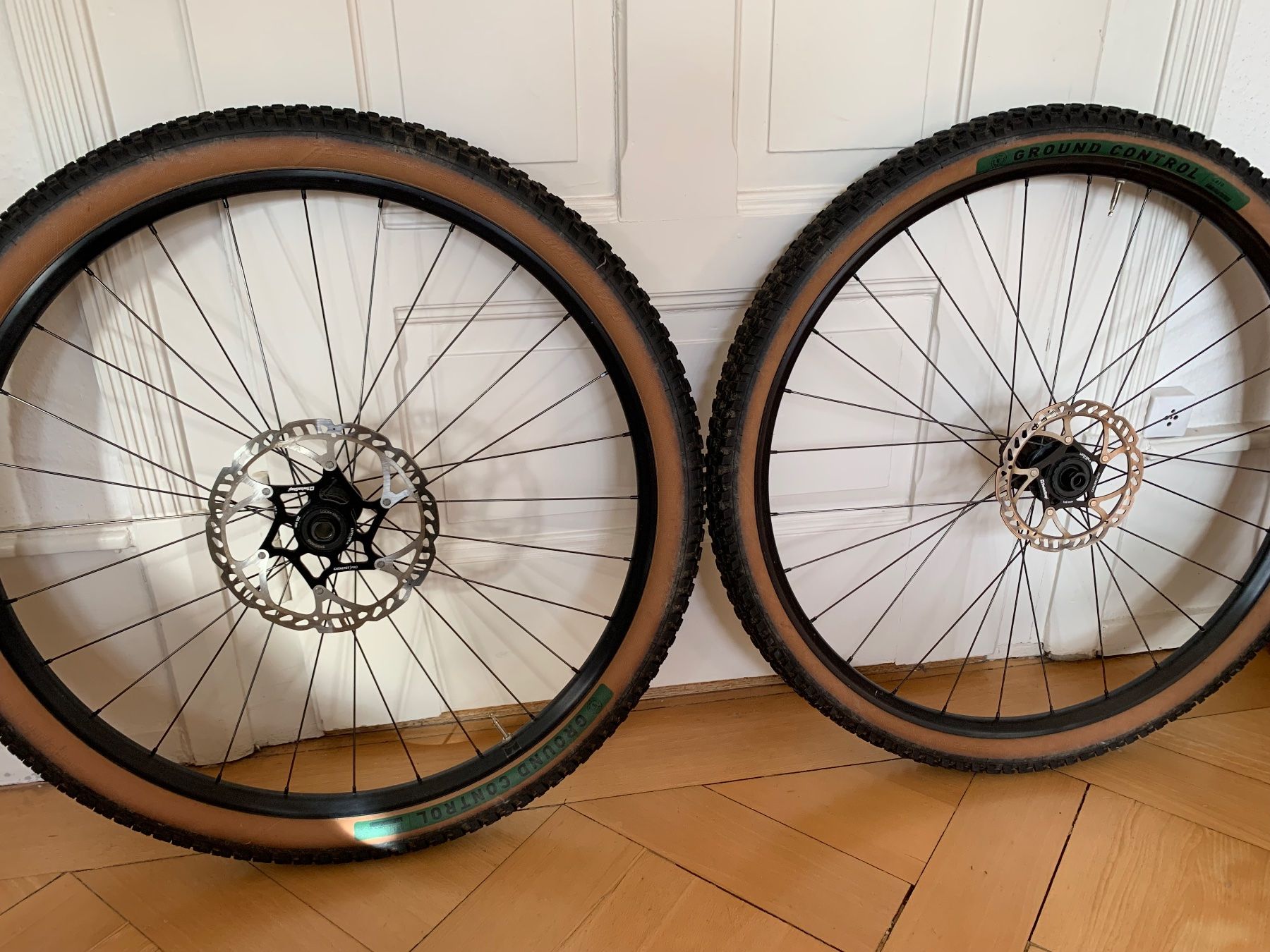 Pezzi di ricambio: Shimano Laufräder 29" MTB Disc Centerlock Ground Control – Usato da Bern venduto da ParmSon