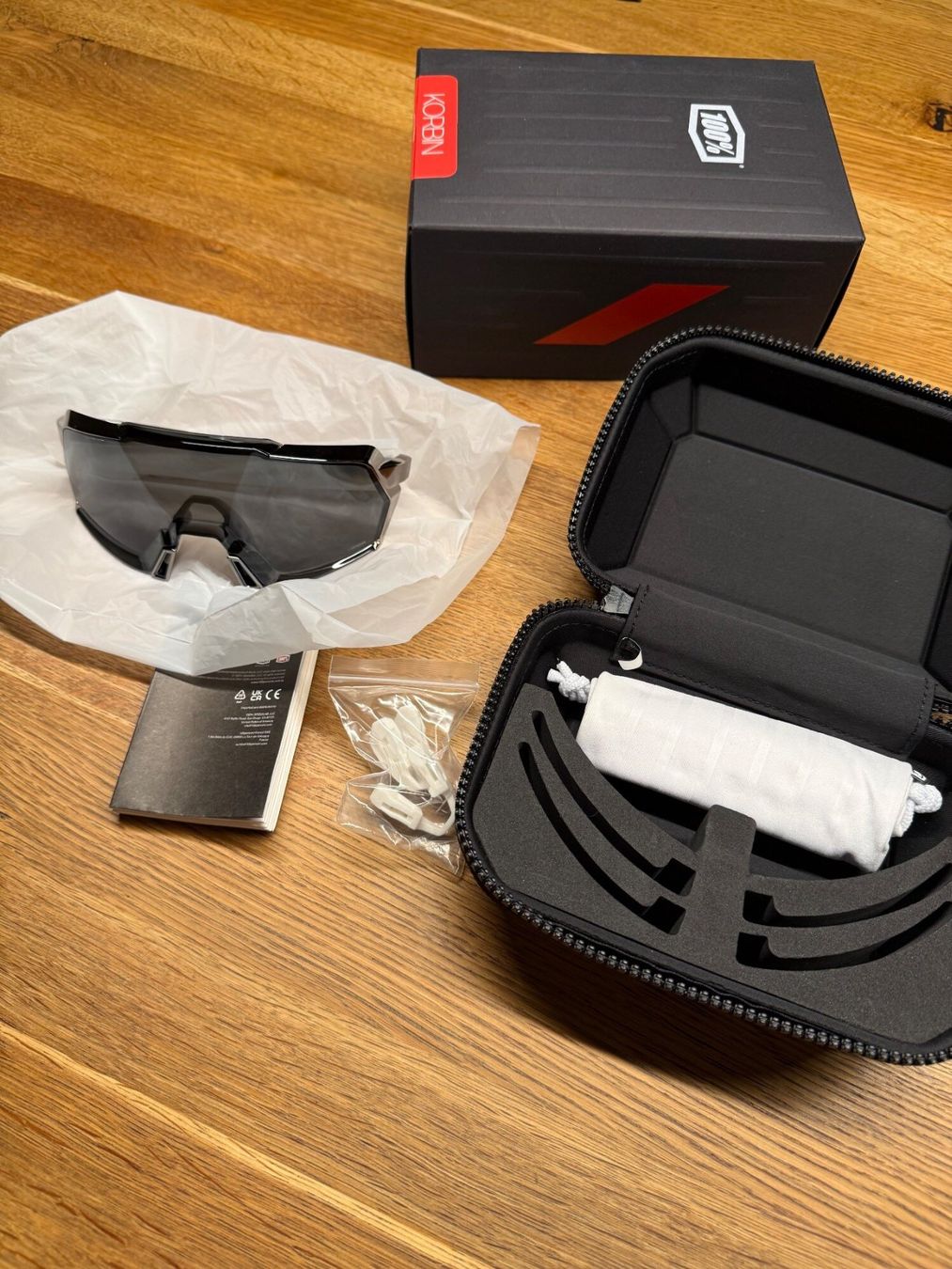 Lunettes & Verres: 100% Korbin Sonnenbrille – Neuf (Voir description) à Aristau par Philomenas 1