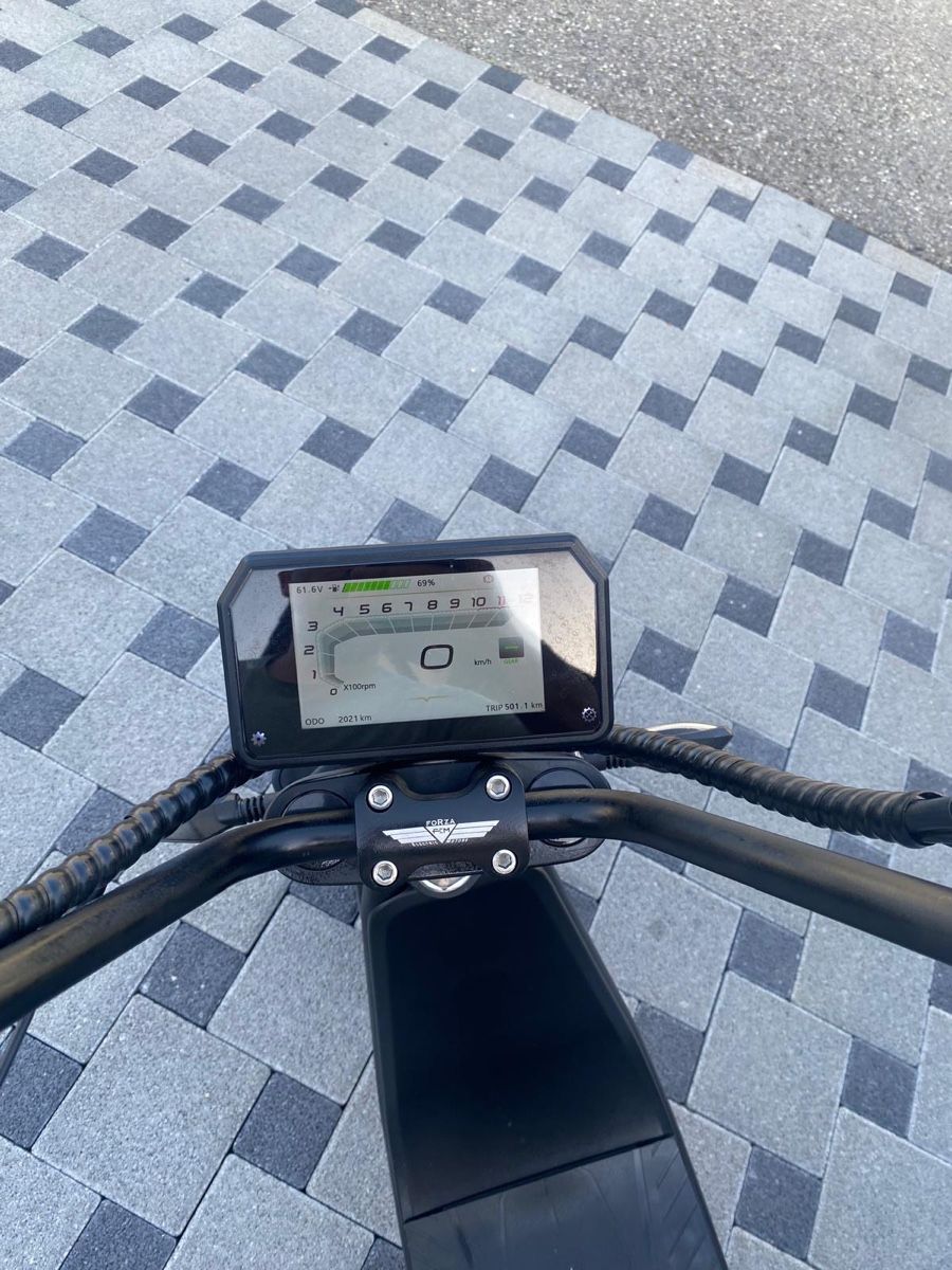 Voiturettes électriques: Elektroroller Forza 3.0 Pro S – D'occasion à Wynau par Lorent_Be 5