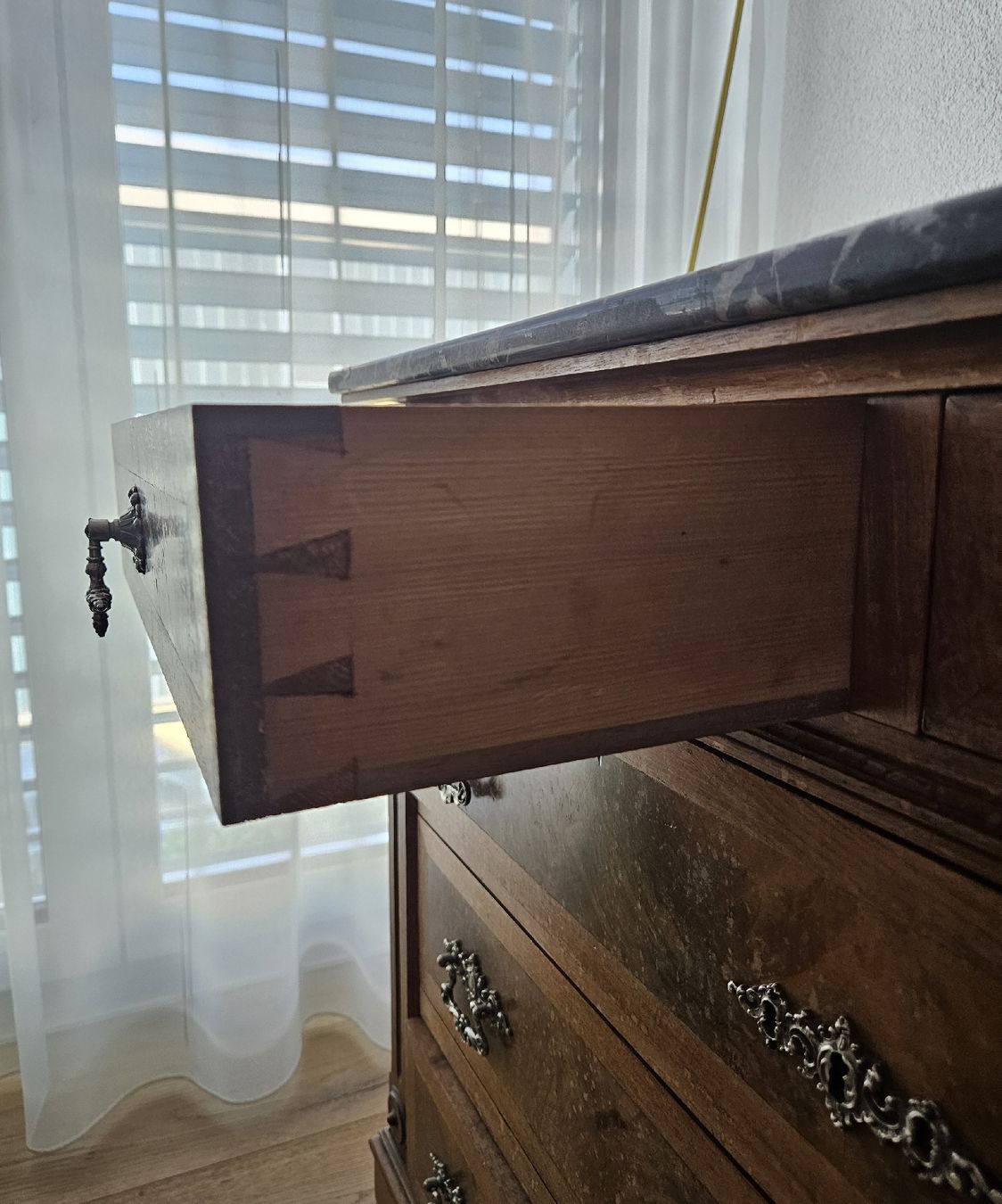 Cassettiere: alte Kommode – Usato da Diepoldsau venduto da Holzjrg 3