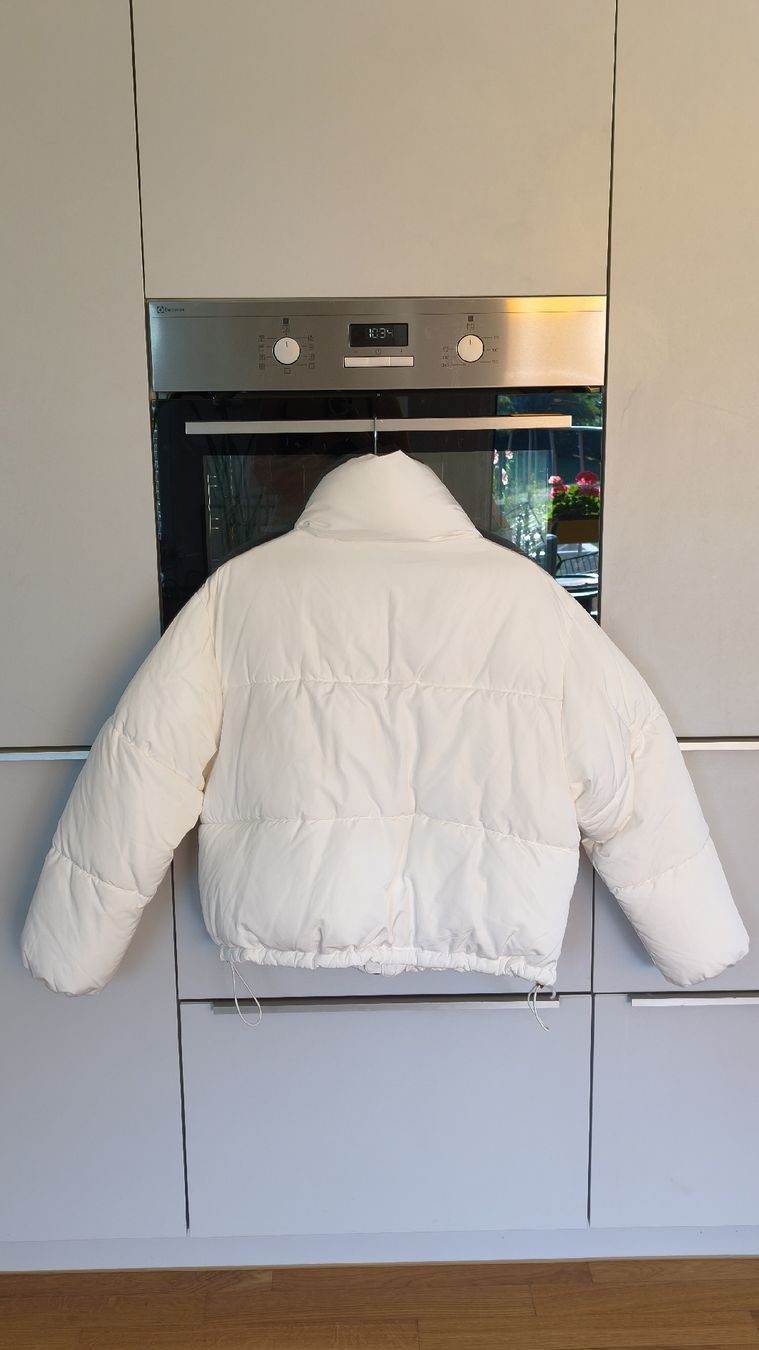 Bershka Giacche: Bershka White PUFFY JACKET - Winterjacke – Nuovo (secondo la descrizione) da Mellingen venduto da JoanOs 2