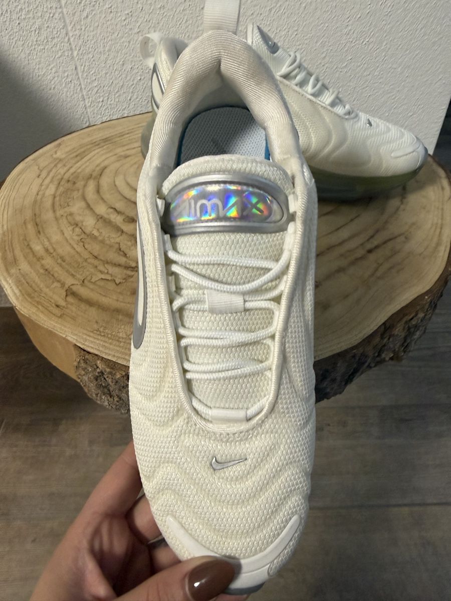 Nike Scarpe da uomo: Nike Air Max 720 Weiss/Grau Gr. 37.5 – Usato da Hägglingen venduto da Raff_Ella 4
