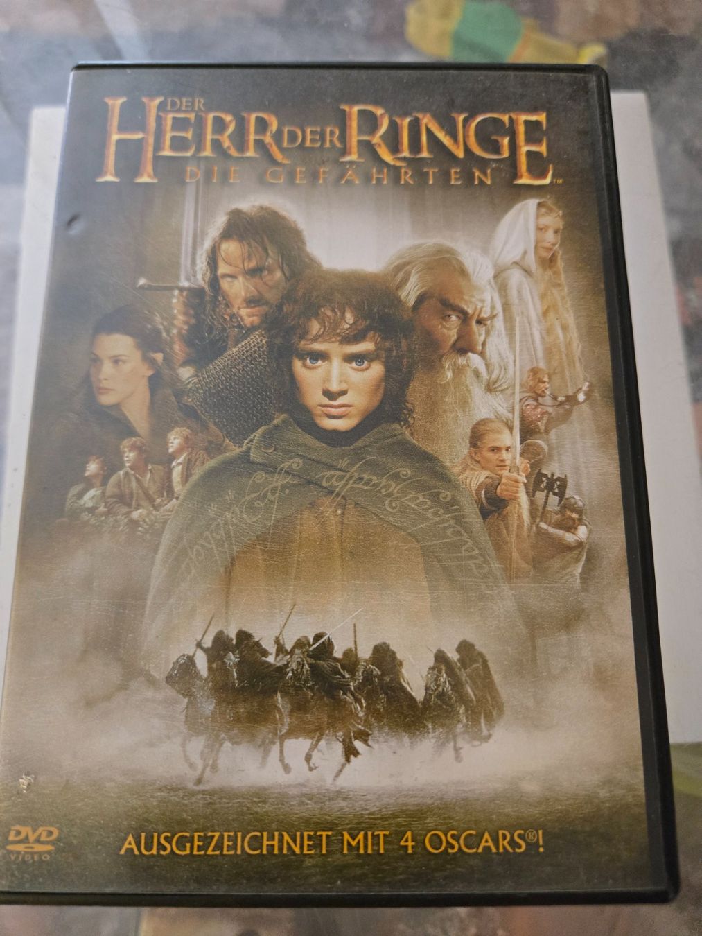 Tutti i DVDs: Der Herr der Ringe: Die Gefährten DVD – Usato da Bussigny venduto da Kfdlt