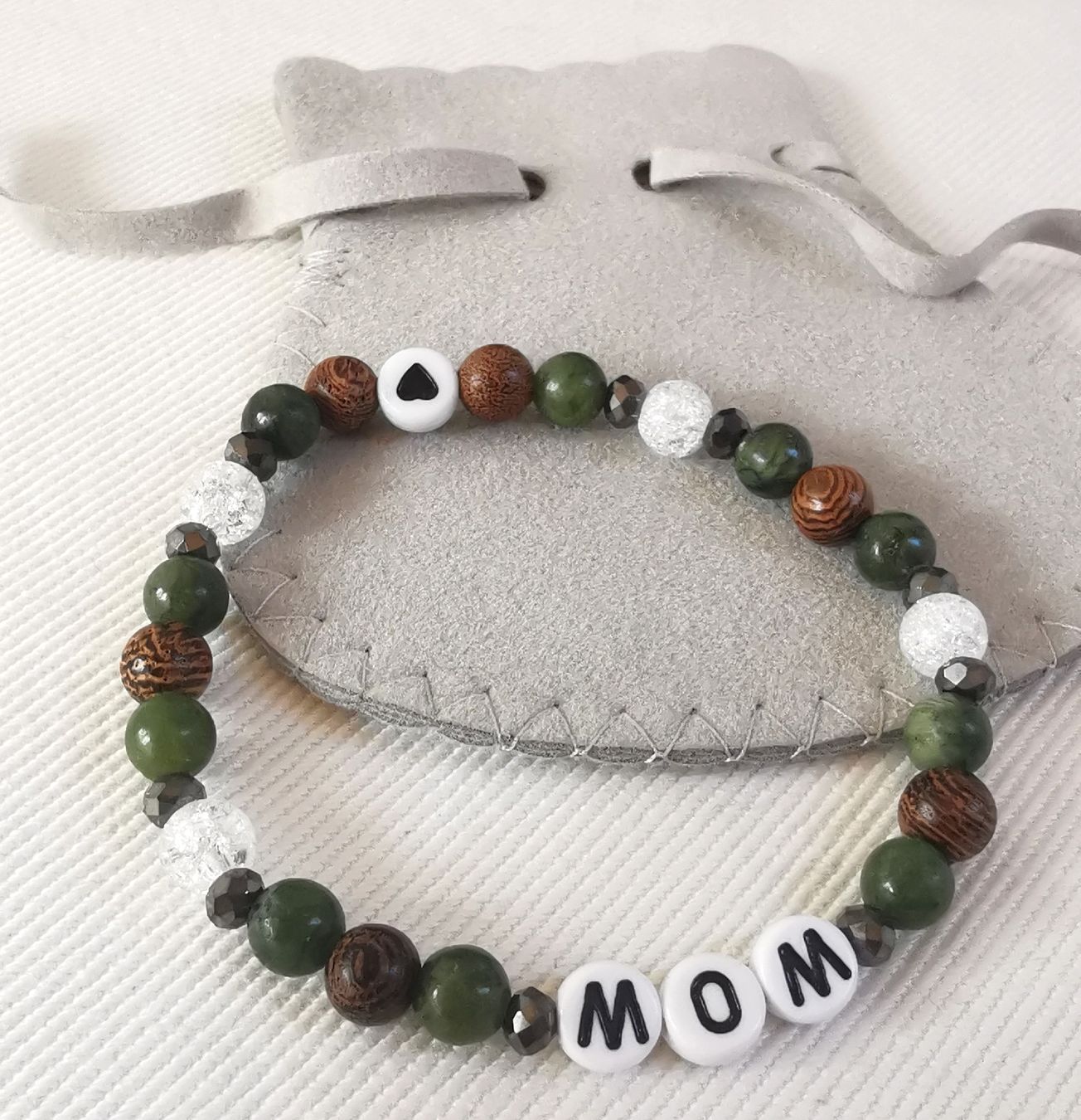 Bracciali & Braccialetti: Armband 'Mom' oder 'Wow' – Nuovo (secondo la descrizione) da Obergerlafingen venduto da Sigus