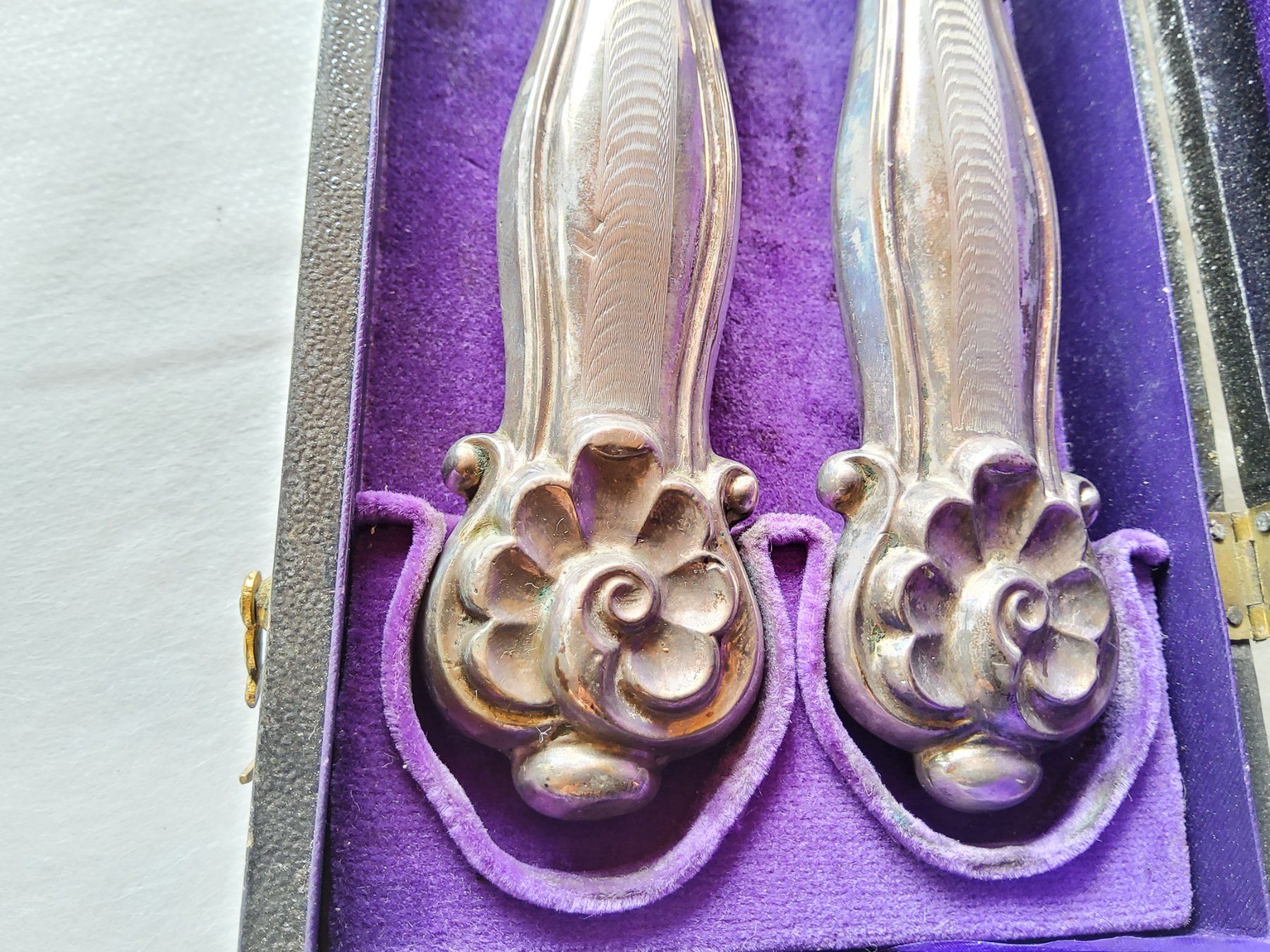 Set di posate: Coffret de deux couverts anciens en argent  – Usato da Malleray venduto da Broc-Mo 8