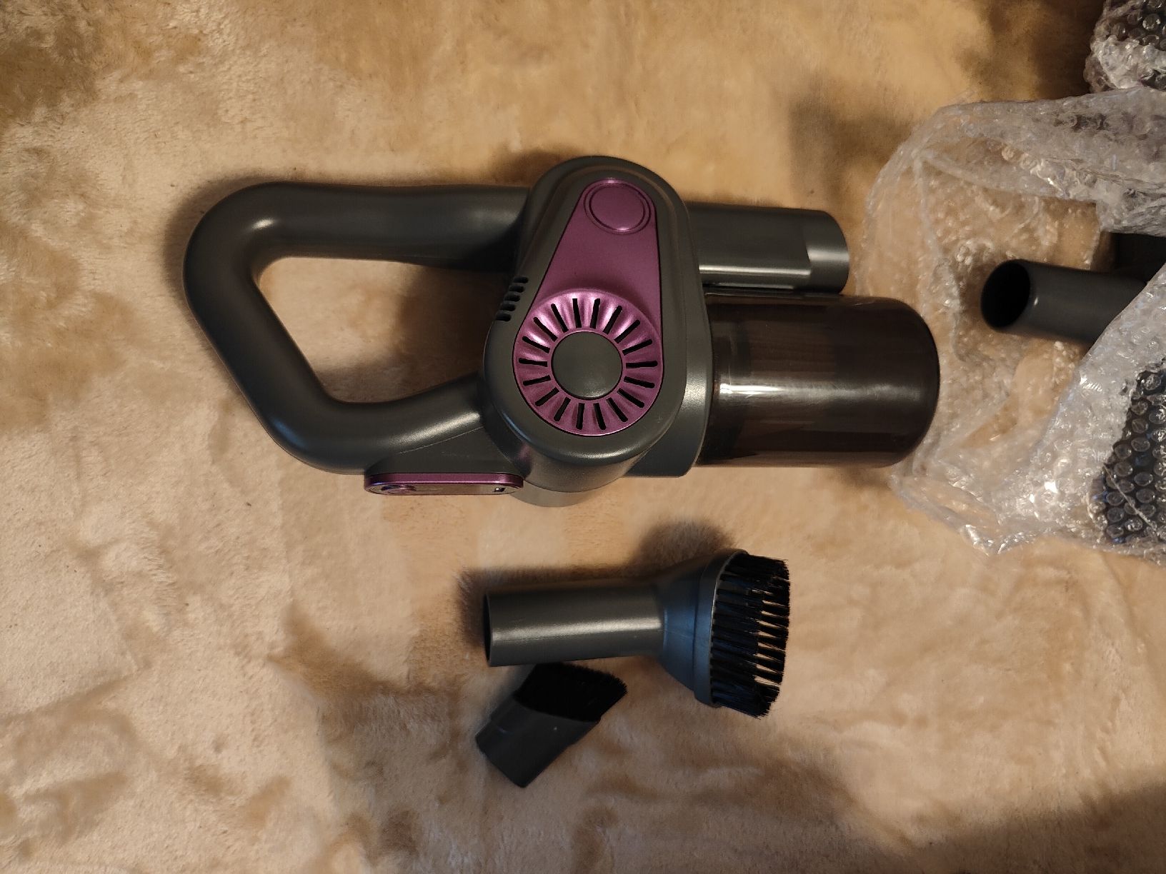 Aspirapolveri & Accessori: Kabelloser Staubsauger Multi-in-One violett  – Usato da Fällanden venduto da gevenessy
