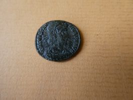 uralte Bronzemünze 18 mm     2.15 g