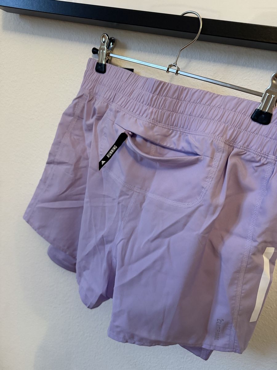 Adidas Pantaloni: Adidas Running Short – Nuovo e nell'imballaggio originale da Zürich venduto da agichristine 6