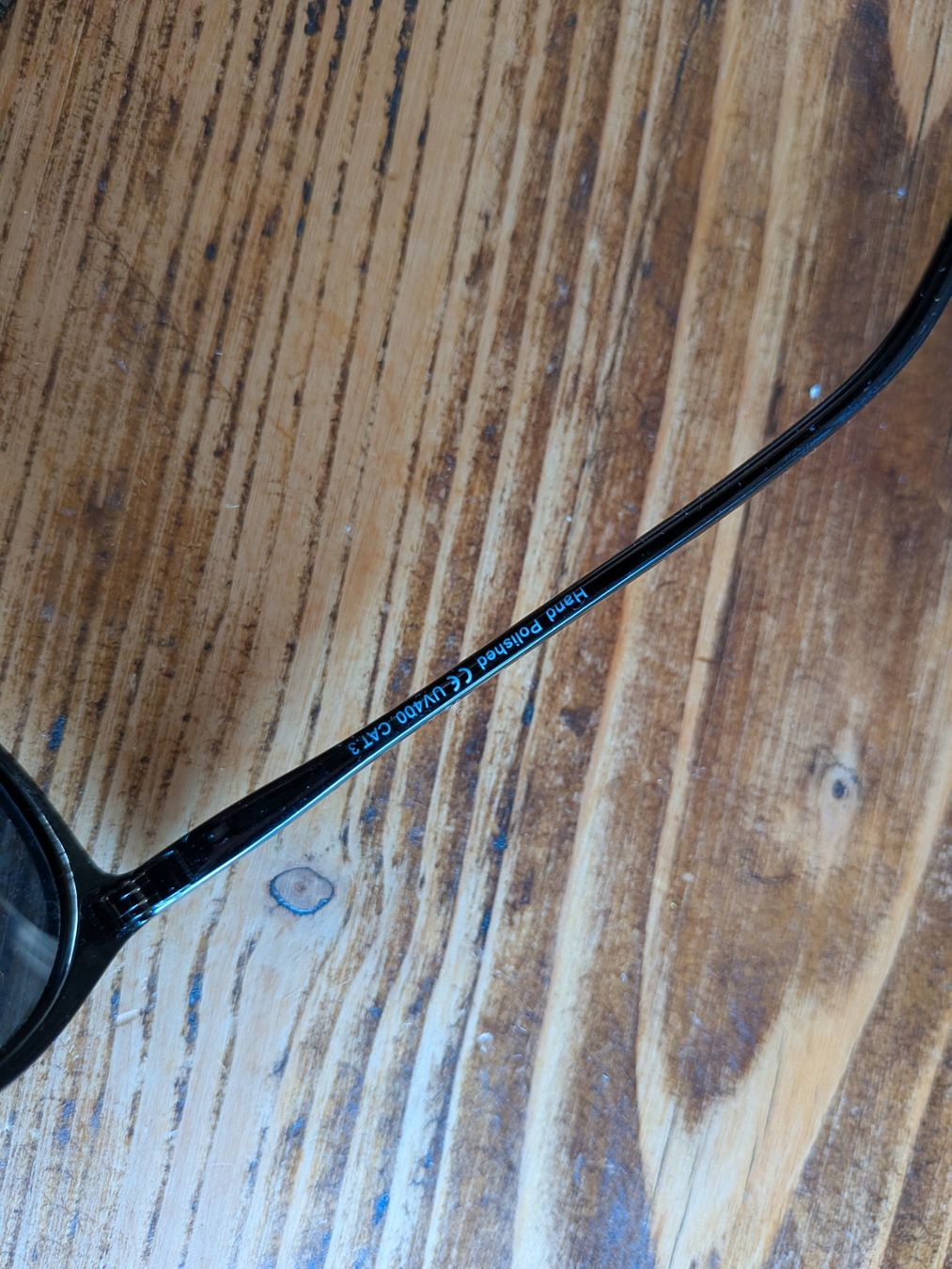 Brillen & Gläser: Sonnenbrille – Gebraucht aus Ostermundigen von om11 2