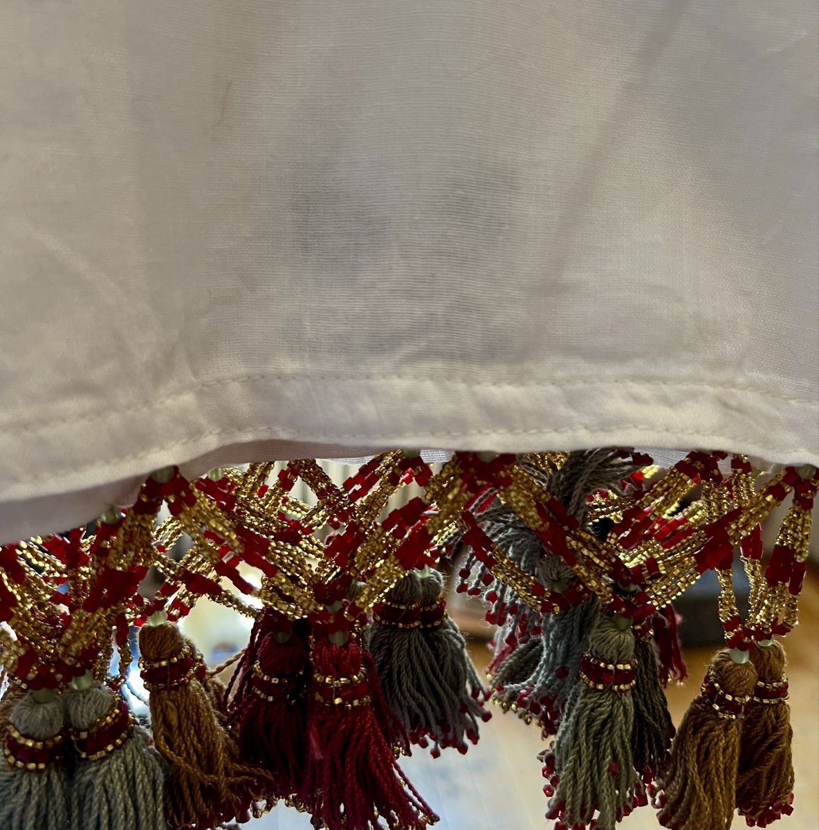 Altra biancheria da tavola: Nappe blanche en coton avec broderies et pompons! – Nuovo (secondo la descrizione) da Genève venduto da DELIRBEADS 9