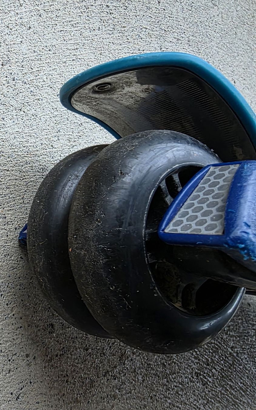 Micro Fahrzeuge für Kinder: Micro Maxi Trottinett blau gebraucht  – Gebraucht aus Zell LU von claro62 3
