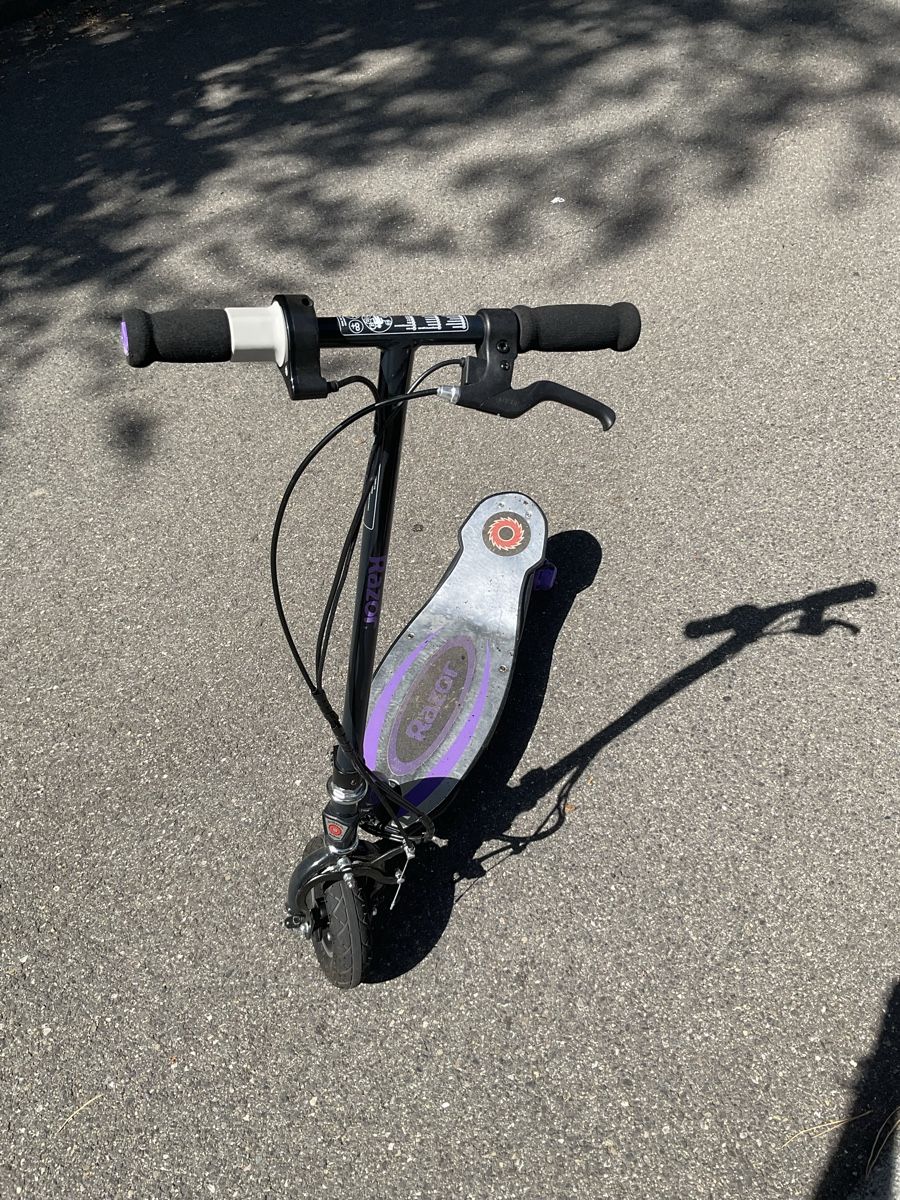 Scooter: Razor E - Scooter | Power Core e100 – Usato da Mettmenstetten venduto da lar_8ysy 3
