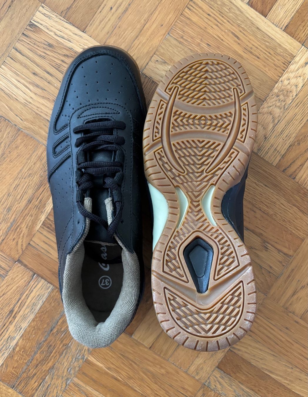 Scarpe da uomo: Schuhe - Grösse 37/38 – Nuovo (secondo la descrizione) da Uzwil venduto da Roger-iO 3