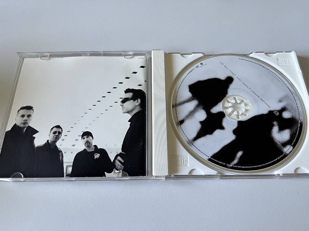 CD: U2: All That You Can't Leave Behind [CD] – Usato da Zürich venduto da audn 2