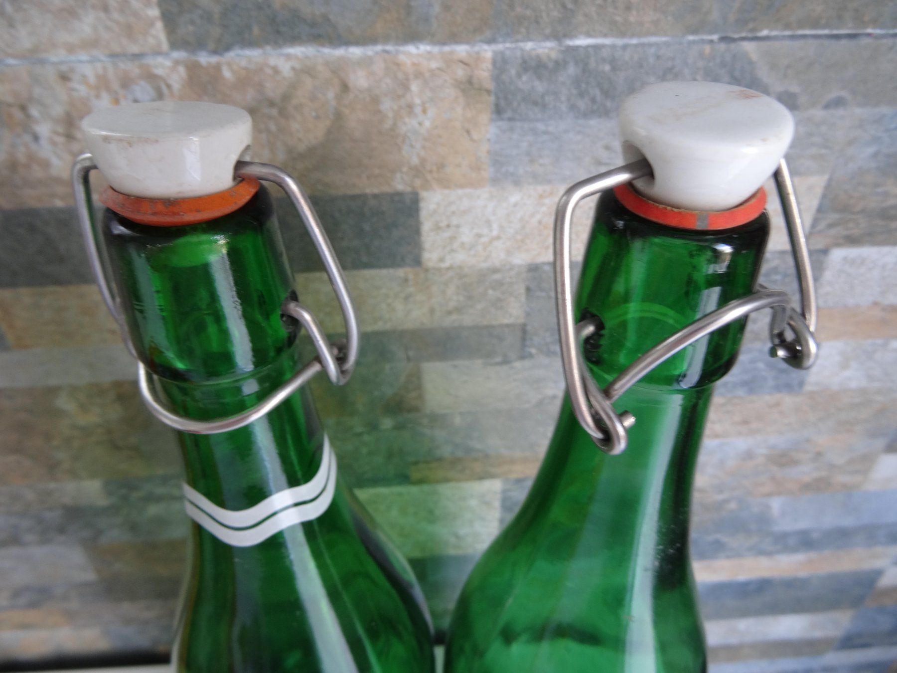 Bicchieri, Caraffe & Bottiglie: Mineralflaschen – Usato da Ehrendingen venduto da CHMEX 2