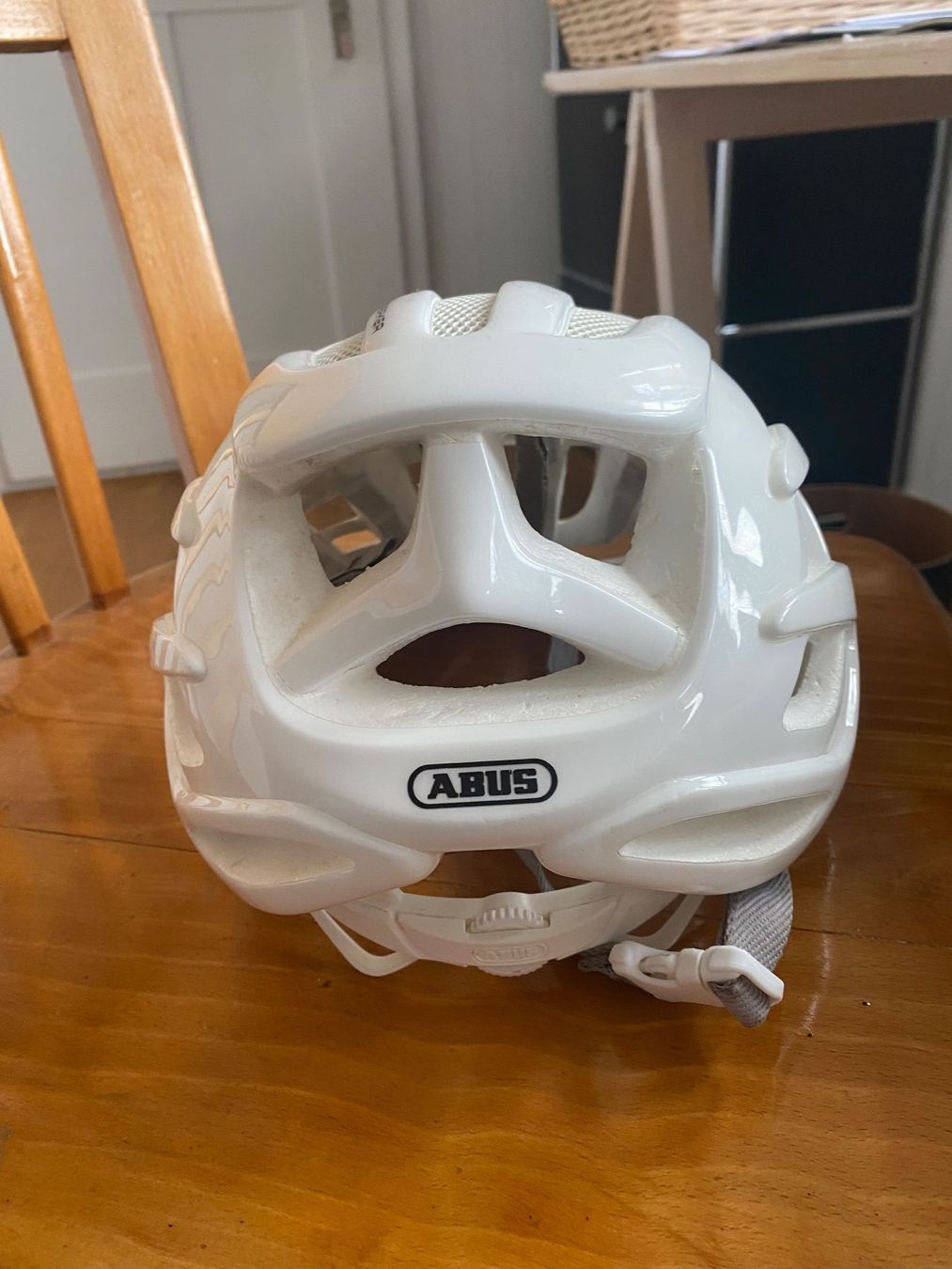 Helme: Velohelm Abus M – Gebraucht aus Oberhofen Thun'see von bluefootedboby 1