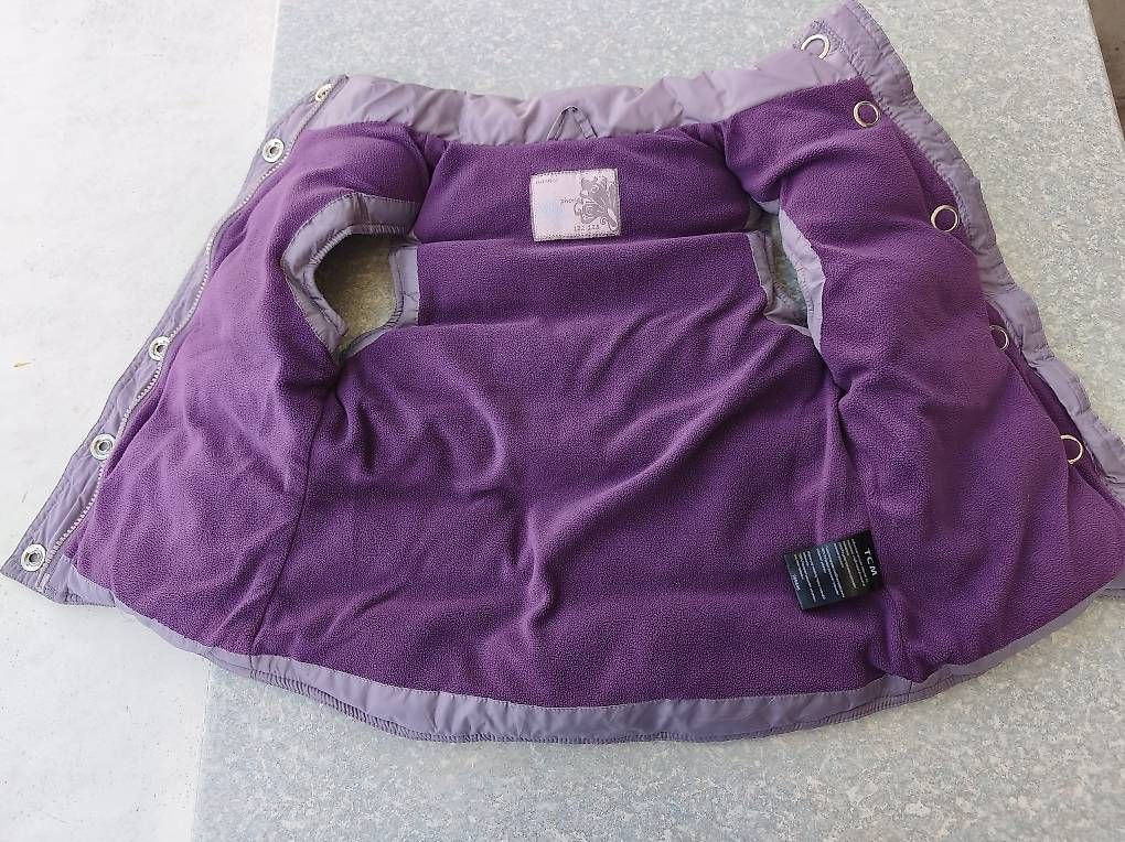 Altro abbigliamento per bambina: Steppweste in Grösse 122 - 128 – Usato da Eschlikon TG venduto da schwellbi 1