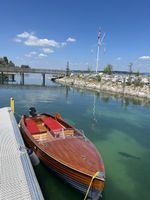 Holz Motorboot 575
