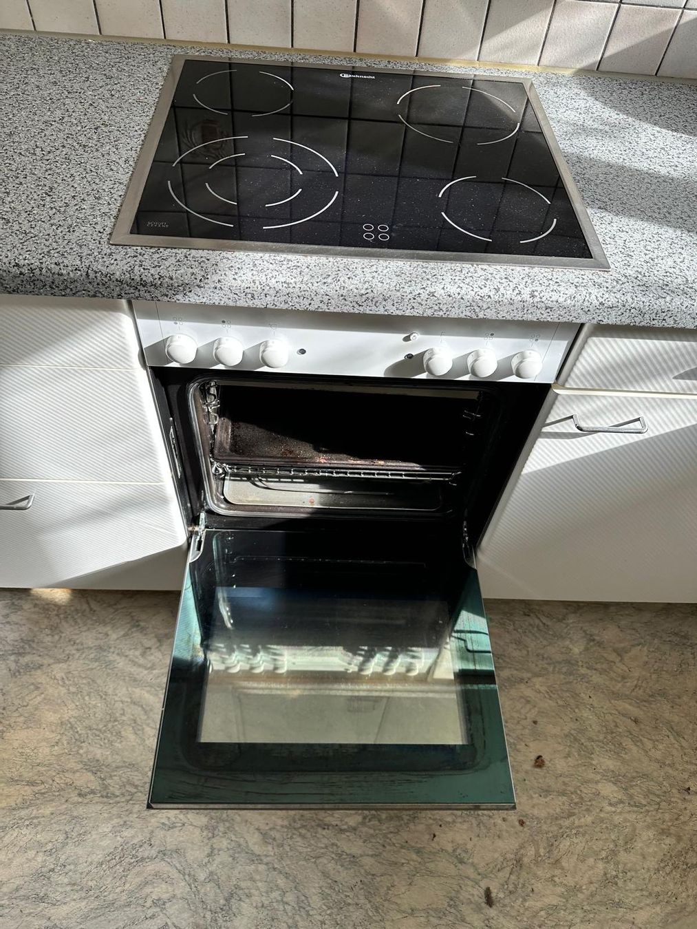 Bauknecht Forni: Backofen mit Glaskeramik - Bauchnecht – Usato da Spreitenbach venduto da Space_X 3