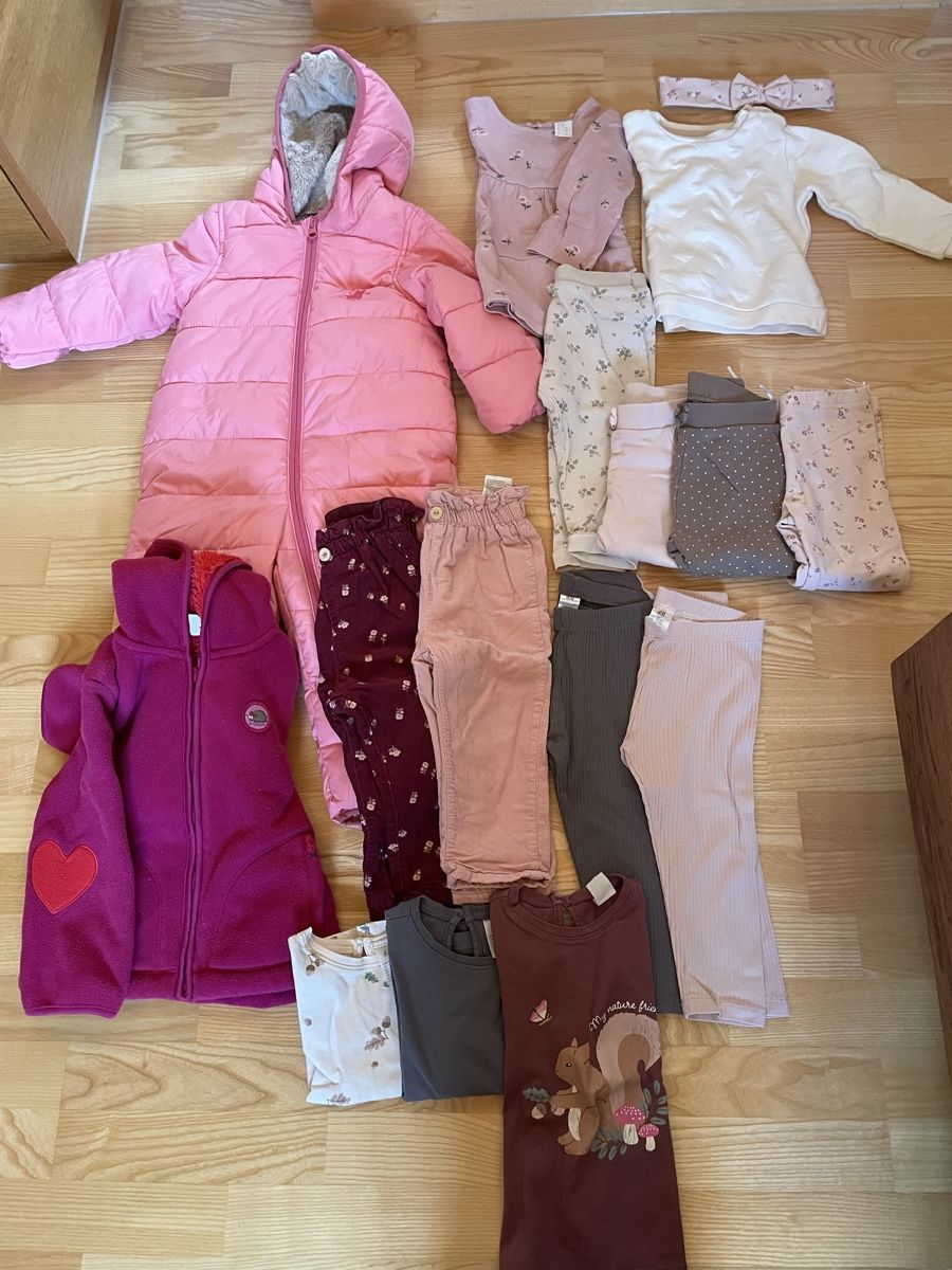 Lotti & Set di vestiti: Kleiderpaket, Gr. 80/86, Mädchen – Usato da Rorschacherberg venduto da kat_7lhp