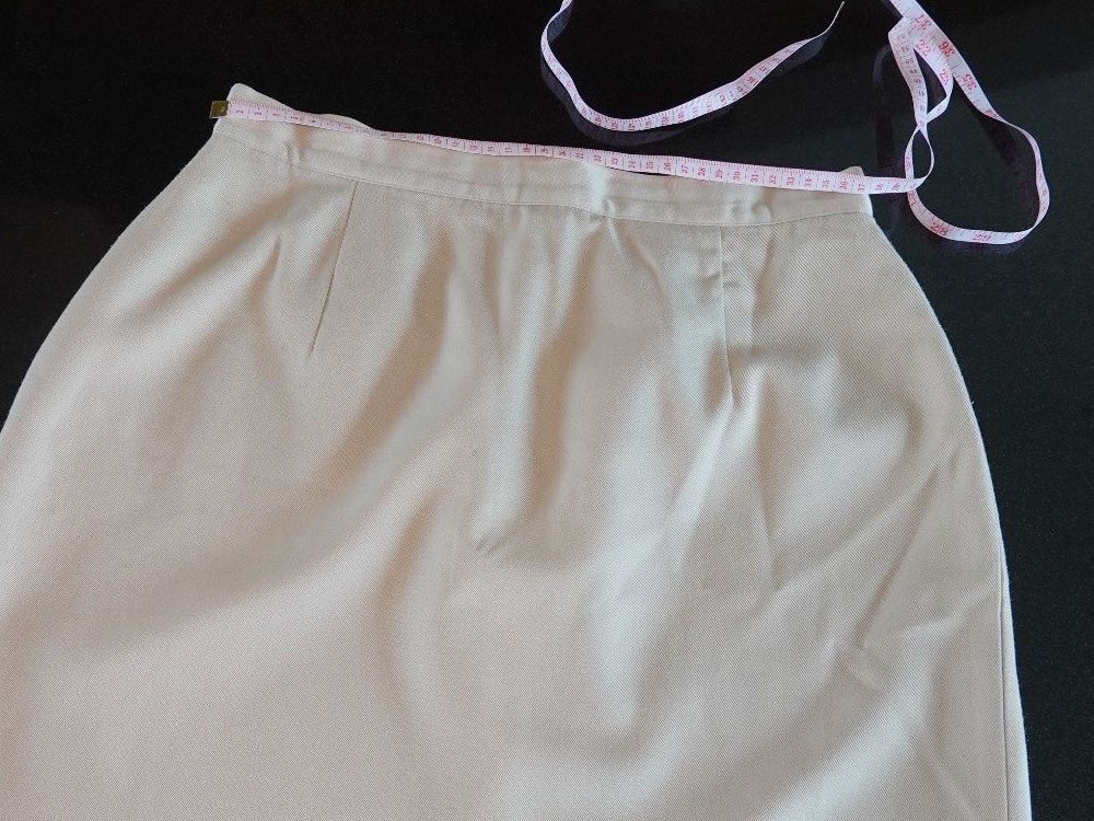 Gonne: Rock Beige Champagner 40 – Usato da Zürich venduto da yja_c5xh 3