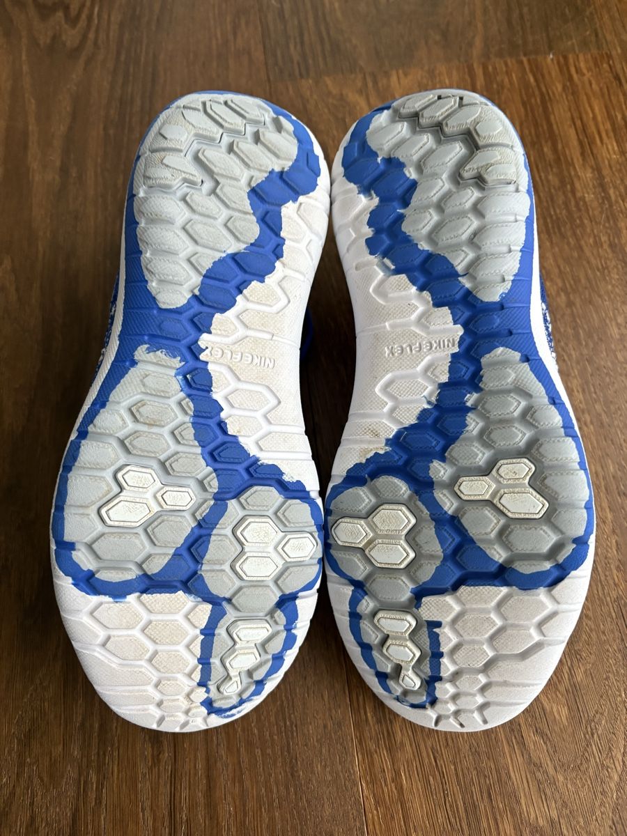 Nike Schuhe für Jungen: Hallenschuhe (Gr. 36) – Gebraucht aus Uerikon von nk013 1