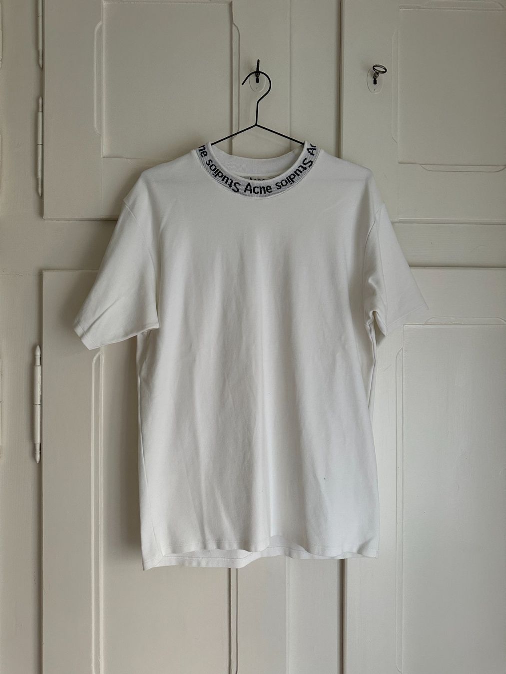 Acne Studios T-shirts: ACNE STUDIOS - T-Shirt weiss M – D'occasion à Zürich par Diazaio