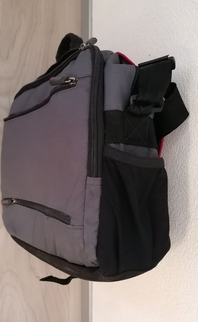 Sacs: Samsonite Laptop / Reisetasche – D'occasion à Schwarzenegg par musi09 6