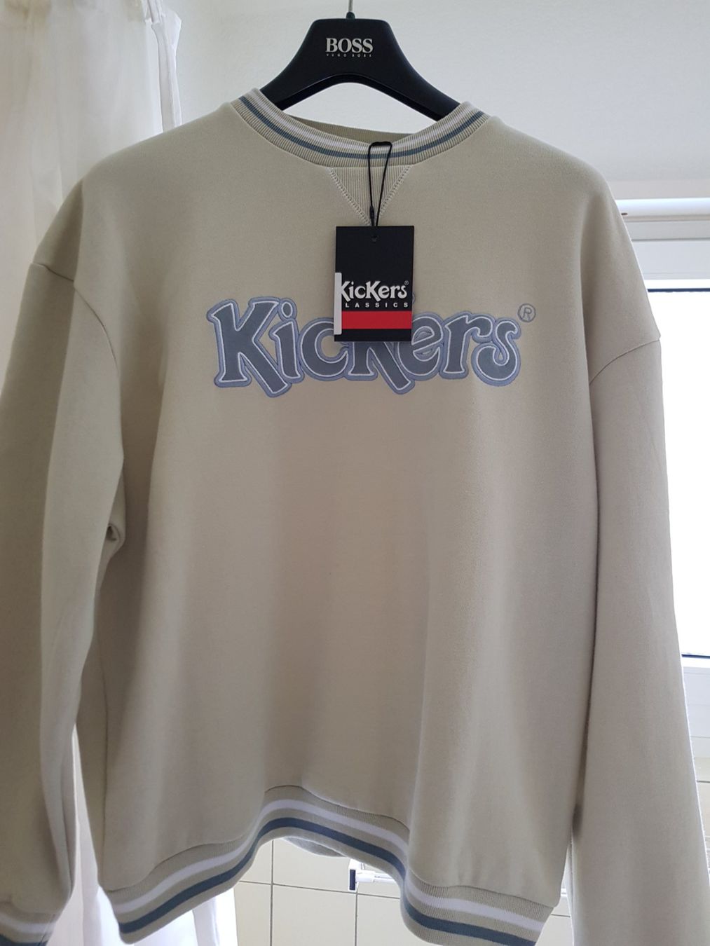 Kickers Pullover & Sweatshirts: Kickers Pullover beige mit Logo Grösse XL neu – Neu und originalverpackt aus Schlieren von Luibird