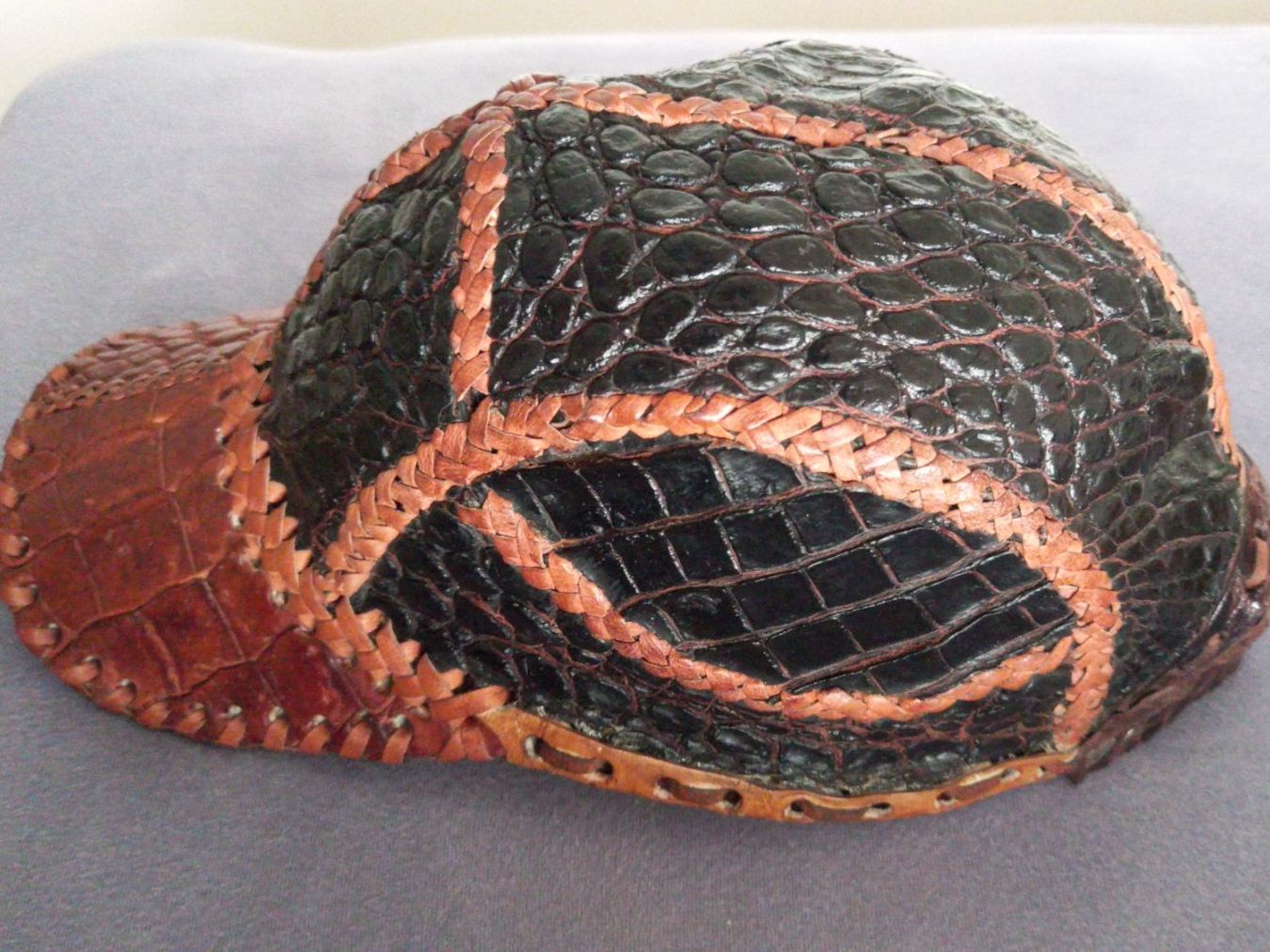 Hüte, Mützen & Caps: Casquette de baseball cuir de caïman veritable – Neu (gemäss Beschreibung) aus Lausanne von anu_7kz5