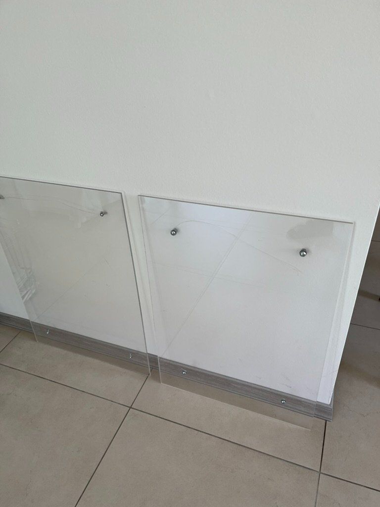 Cornici: Plexiglas-Bilderrahmen, 2 Stück, gebraucht – Usato da Ellikon an der Thur venduto da mat_yf7h 2