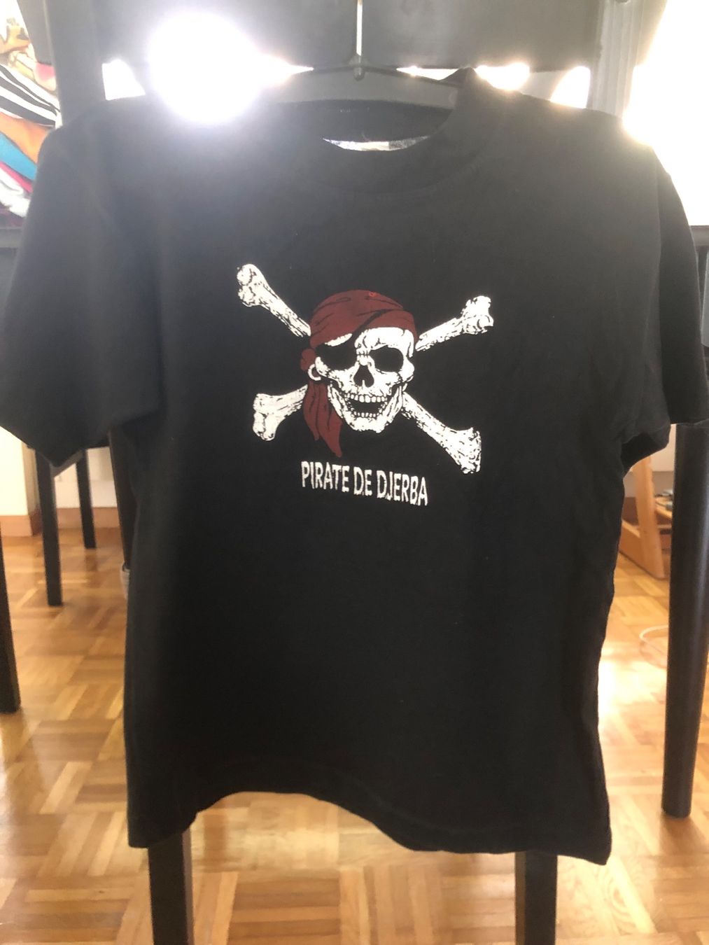 T-Shirts: Unisex T-Shirt, Gr. 128 – Gebraucht aus Adliswil von Myxin 1